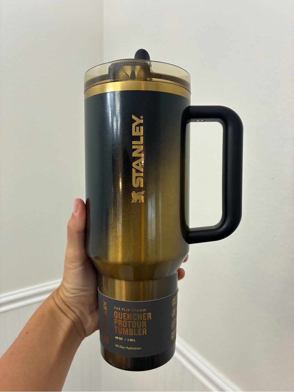 Stanley Black Honey The flip straw Quencher Protour Tumbler 40 oz NEW